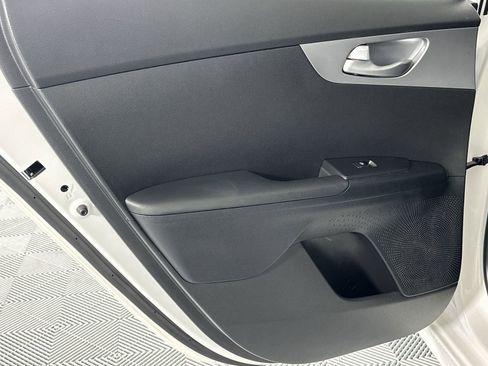 Used 2023 Kia Forte LXS FWD image 30