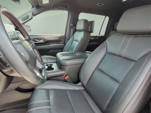 Used 2024 Chevrolet Suburban RST w/ Luxury Package AWD/4WD image 30