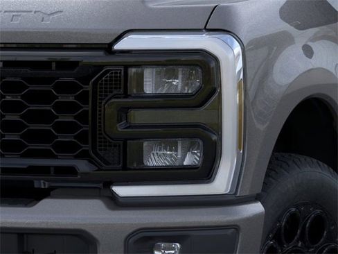 New 2026 Ford F350 Lariat w/ Black Appearance Package image 18
