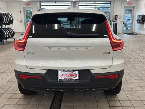 New 2026 Volvo XC40 B5 Ultra w/ Protection Package Premier image 6