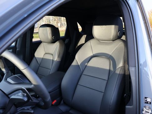 New 2026 Porsche Cayenne S image 5