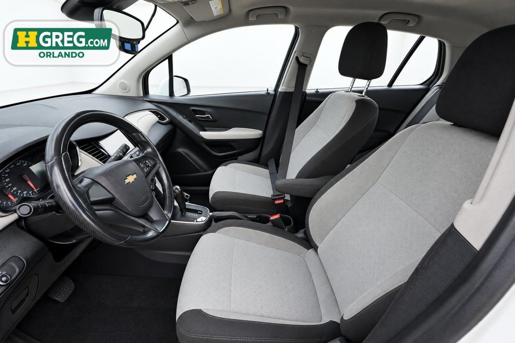 Used 2020 Chevrolet Trax LS FWD image 10