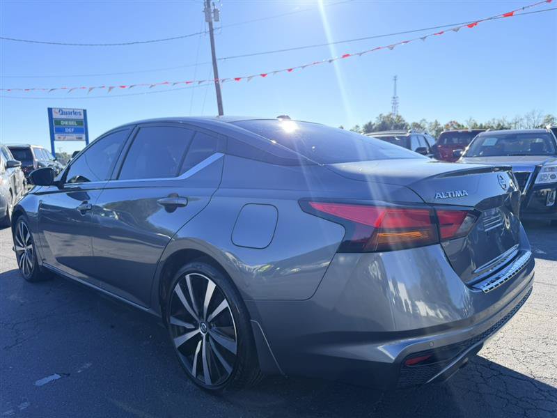 Used 2021 Nissan Altima 2.5 SR w/ SR Premium Package FWD image 9