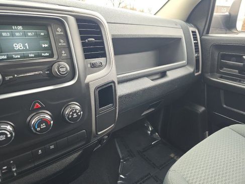 Used 2014 RAM 1500 Express image 29
