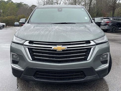Used 2023 Chevrolet Traverse LT image 8