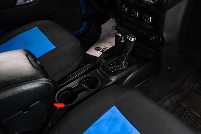 Used 2016 Jeep Wrangler Unlimited Rubicon AWD/4WD image 17