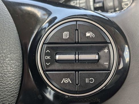 Certified 2023 Kia Soul GT-Line FWD image 34