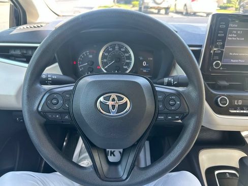 Used 2021 Toyota Corolla LE w/ LE Convenience Package FWD image 14
