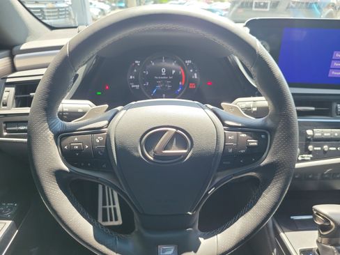 Used 2024 Lexus ES 350 F Sport w/ Accessory Package (Z2) FWD image 21