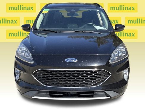 Used 2020 Ford Escape Titanium image 12