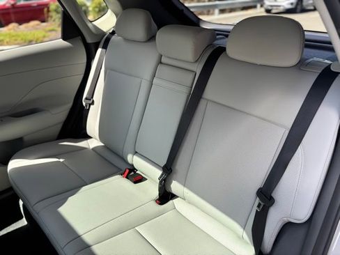 Used 2025 Hyundai Kona Limited image 24