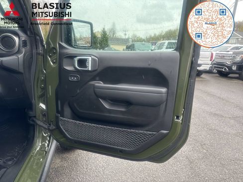 Used 2023 Jeep Wrangler Unlimited w/ Cold Weather Group AWD/4WD image 40