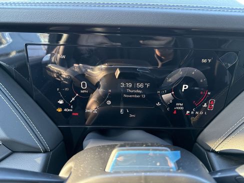 New 2026 GMC Yukon XL Elevation image 16