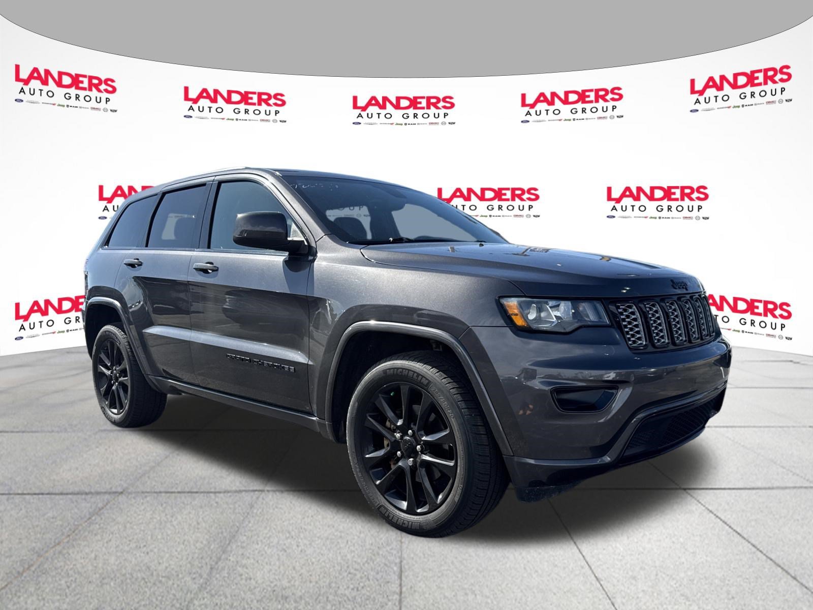 Used 2018 Jeep Grand Cherokee Altitude AWD/4WD image 1