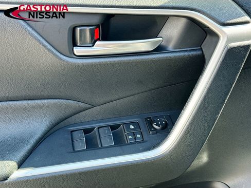 Used 2023 Toyota RAV4 XLE Premium FWD image 23