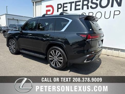 Used 2025 Lexus LX 600 4WD w/ Accessory Package (2T) image 6