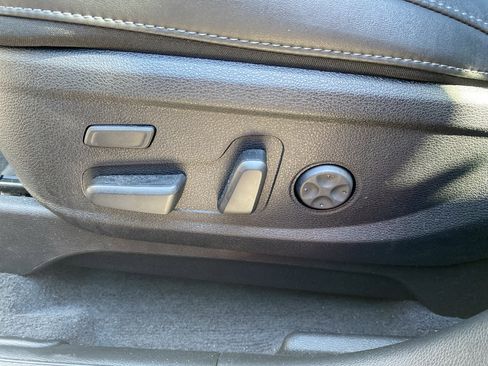 Used 2024 Kia Telluride SX Prestige image 11