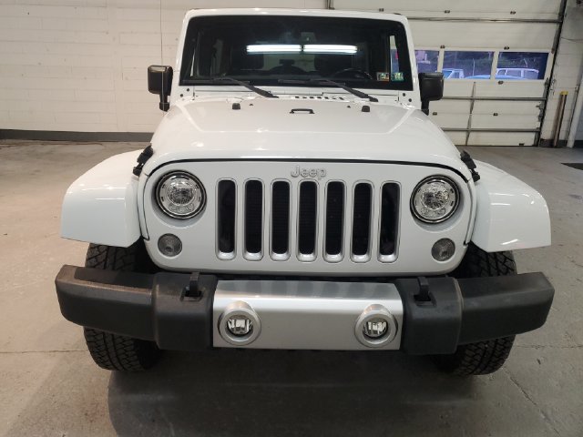 Used 2018 Jeep Wrangler Unlimited Sahara w/ Connectivity Group AWD/4WD image 10