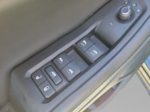 Certified 2023 Jeep Grand Cherokee Altitude AWD/4WD image 13