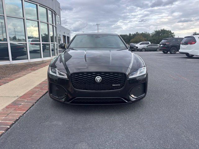 Used 2024 Jaguar XF R-Dynamic SE AWD/4WD image 2