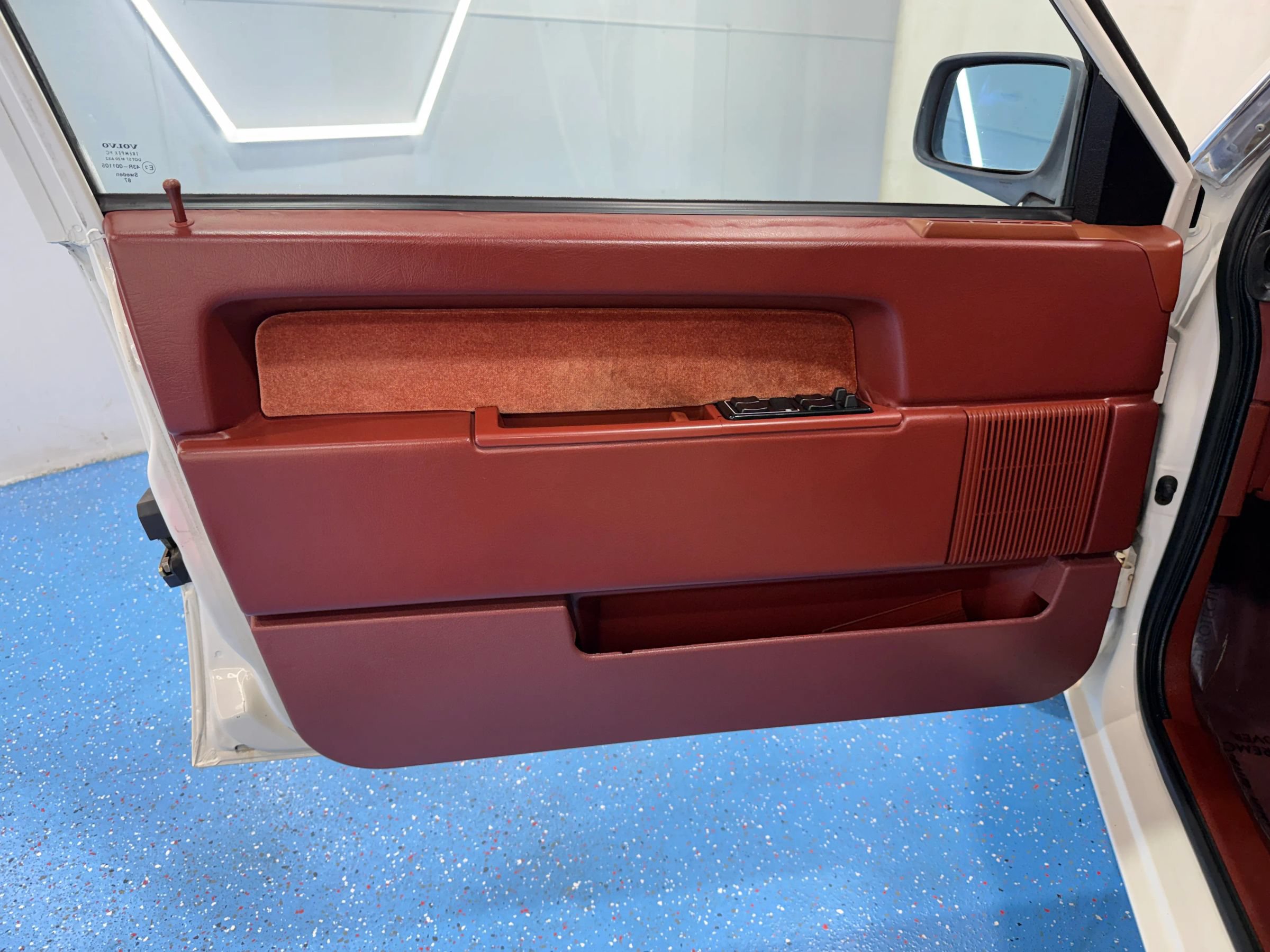Used 1988 Volvo 740 GLE RWD image 18