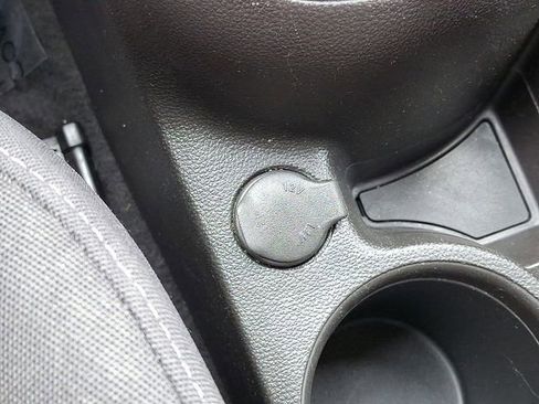 Used 2016 Chevrolet Cruze LT image 22