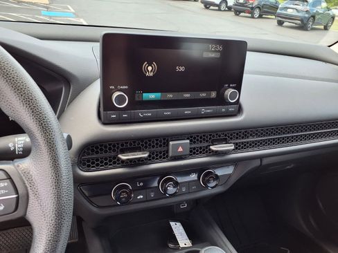 Used 2024 Honda HR-V LX image 14