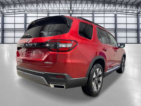 New 2026 Honda Pilot Touring image 7