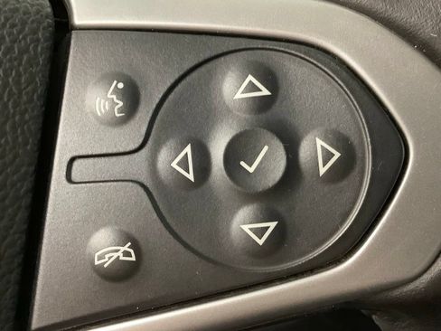 Used 2020 Chevrolet Colorado LT w/ Safety Package AWD/4WD image 16