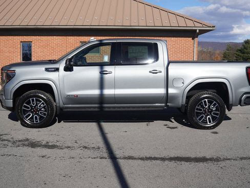 New 2025 GMC Sierra 1500 AT4 w/ AT4 Premium Package image 7