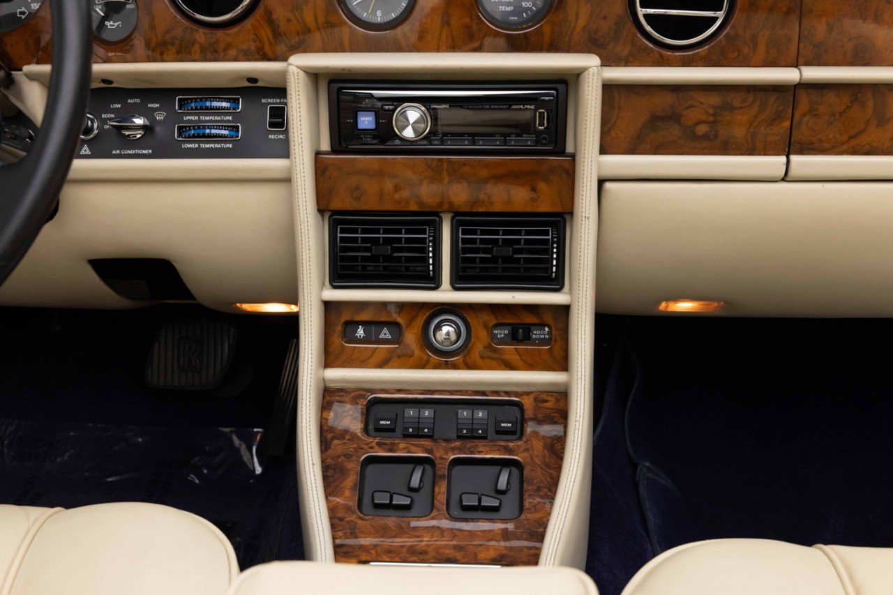 Used 1989 Rolls-Royce Corniche II RWD image 24