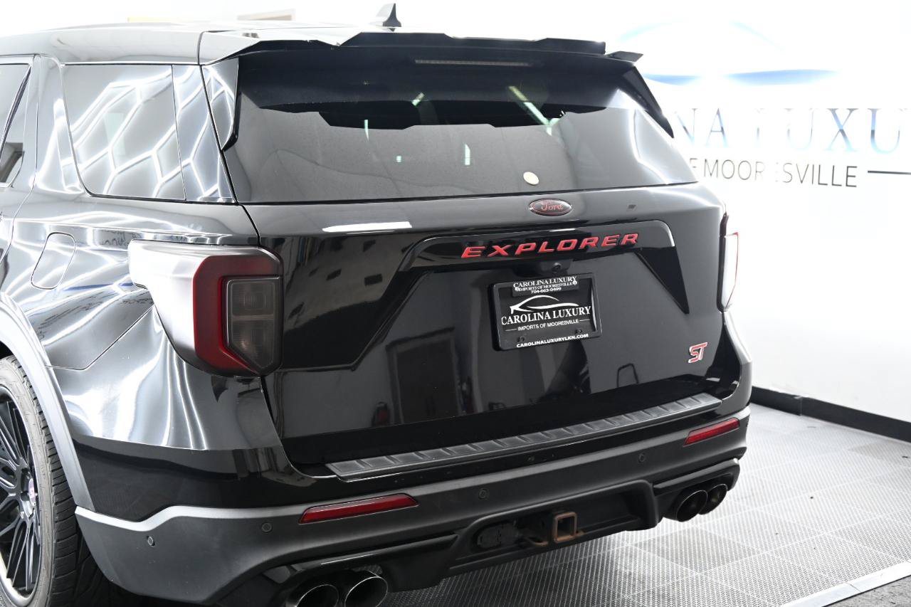 Used 2021 Ford Explorer ST w/ Equipment Group 401A AWD/4WD image 12
