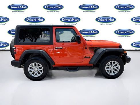 Used 2023 Jeep Wrangler Sport AWD/4WD image 8