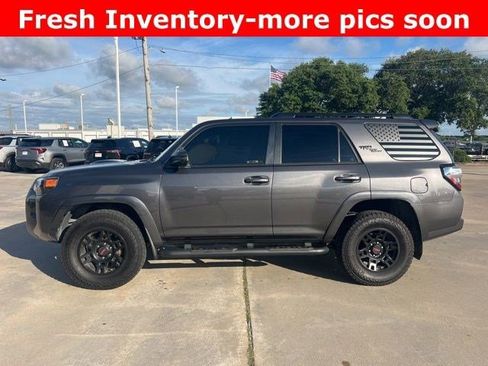 Used 2019 Toyota 4Runner TRD Off-Road Premium AWD/4WD image 6