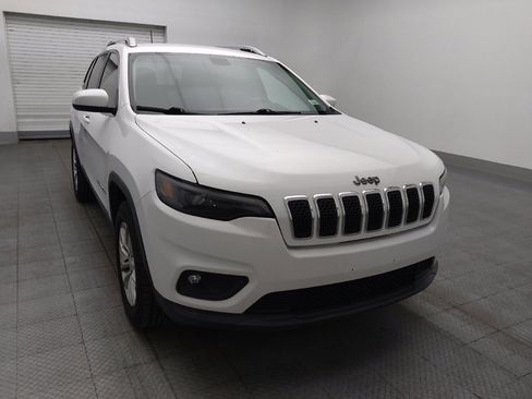 Used 2019 Jeep Cherokee Latitude w/ Cold Weather Group image 14