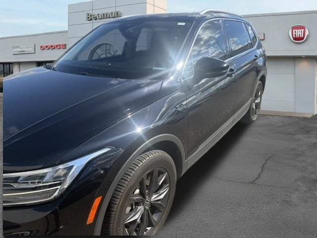 Used 2022 Volkswagen Tiguan SE FWD image 12