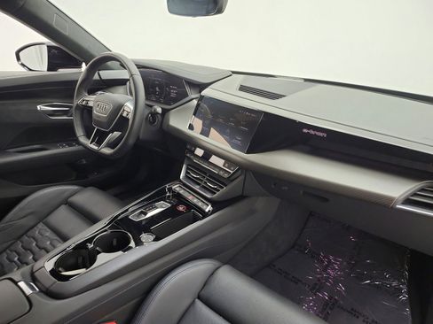 Used 2023 Audi RS e-tron GT w/ Ceramic Brake Package image 18