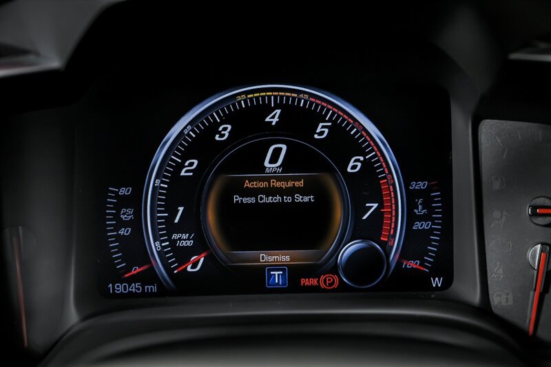 Used 2016 Chevrolet Corvette Z06 w/ 3LZ Preferred Equipment Group RWD image 21