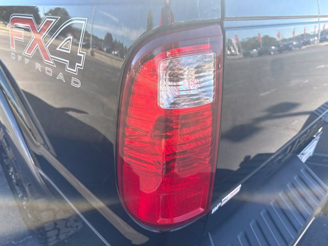 Used 2016 Ford F250 Lariat w/ Lariat Ultimate Package AWD/4WD image 10
