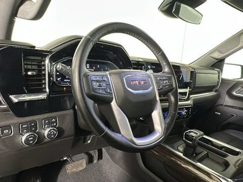 Used 2024 GMC Sierra 1500 Elevation w/ Elevation Premium Package AWD/4WD image 13