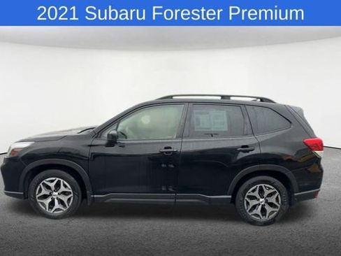 Used 2021 Subaru Forester Premium AWD/4WD image 6