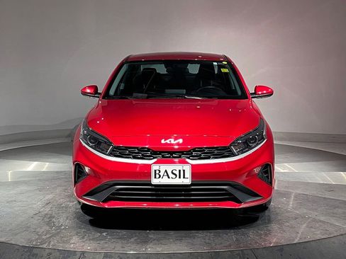 Used 2023 Kia Forte LXS image 9