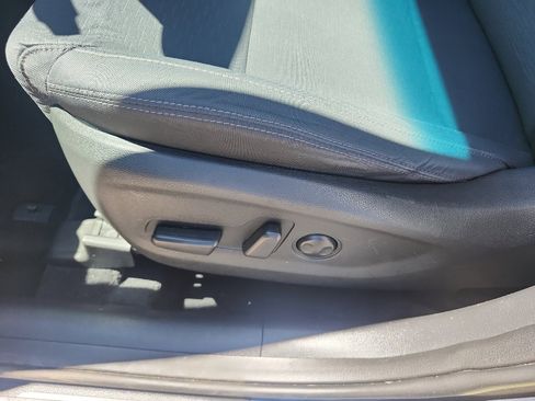 Used 2019 Hyundai Tucson Value FWD image 16