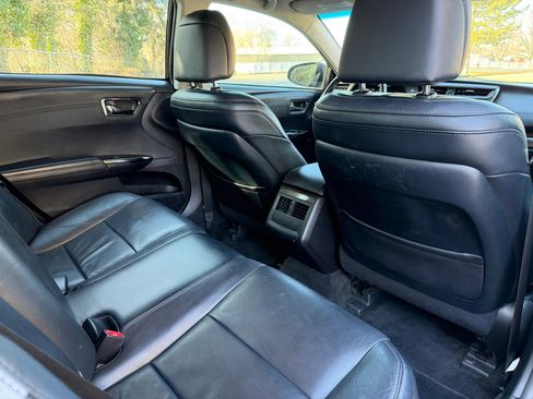 Used 2015 Toyota Avalon XLE image 36