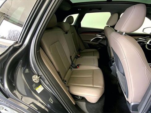 Certified 2025 Audi Q5 Premium Plus w/ Premium Plus image 27