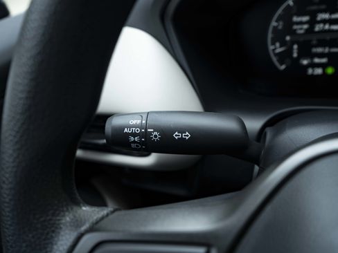 Used 2026 Honda HR-V LX image 23