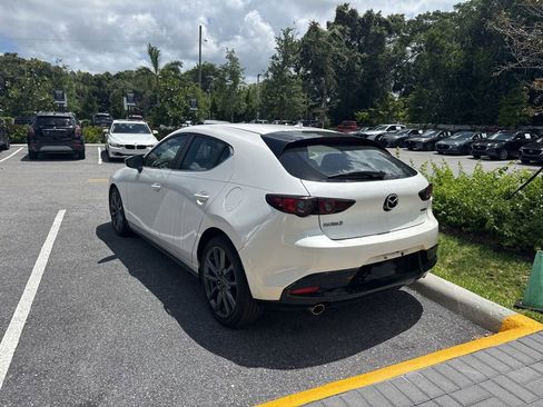 Used 2019 MAZDA MAZDA3 Hatchback w/ Preferred Package FWD image 7