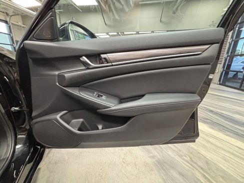 Used 2022 Honda Accord Sport image 41