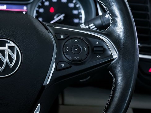 Used 2019 Buick Regal Essence w/ Driver Confidence Package I image 38