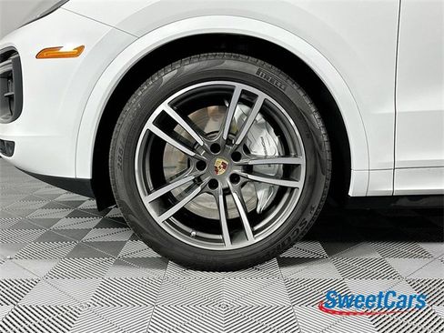 Used 2023 Porsche Cayenne Turbo image 51